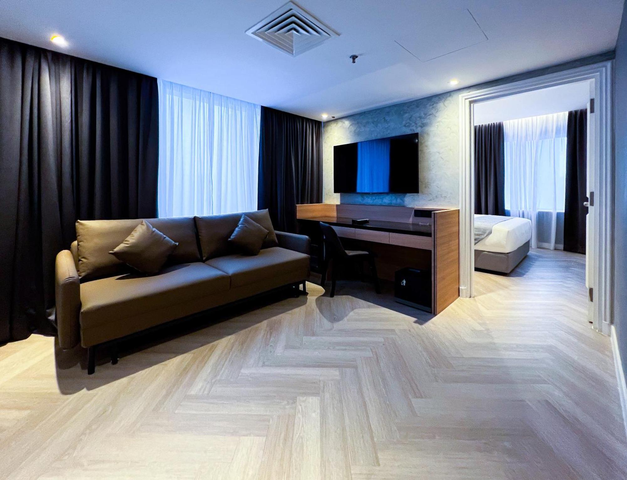 Hotel Royal Signature Kuala Lumpur Exterior photo A suite at the hotel