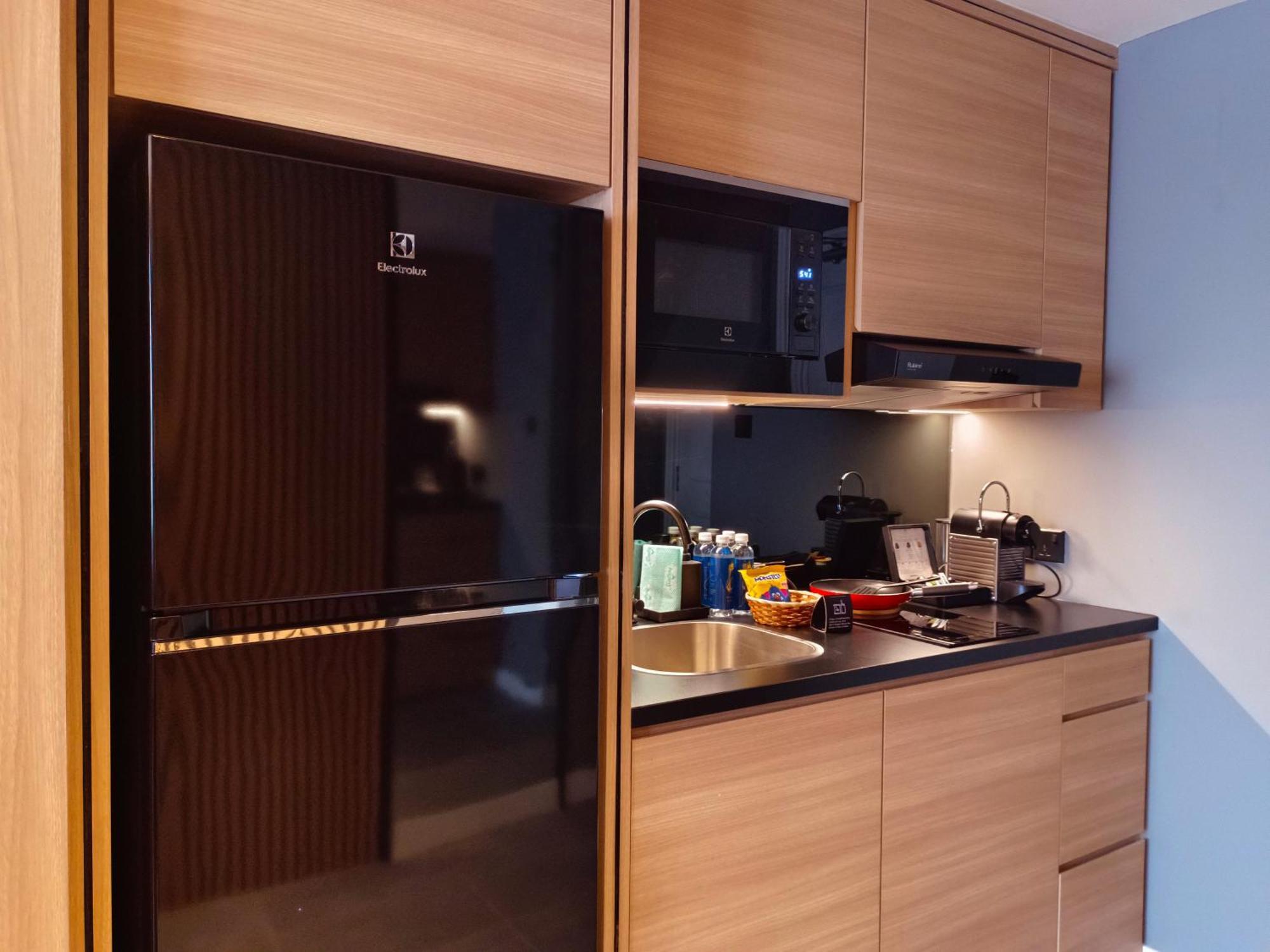 Hotel Royal Signature Kuala Lumpur Exterior photo A typical kitchen in a student apartment