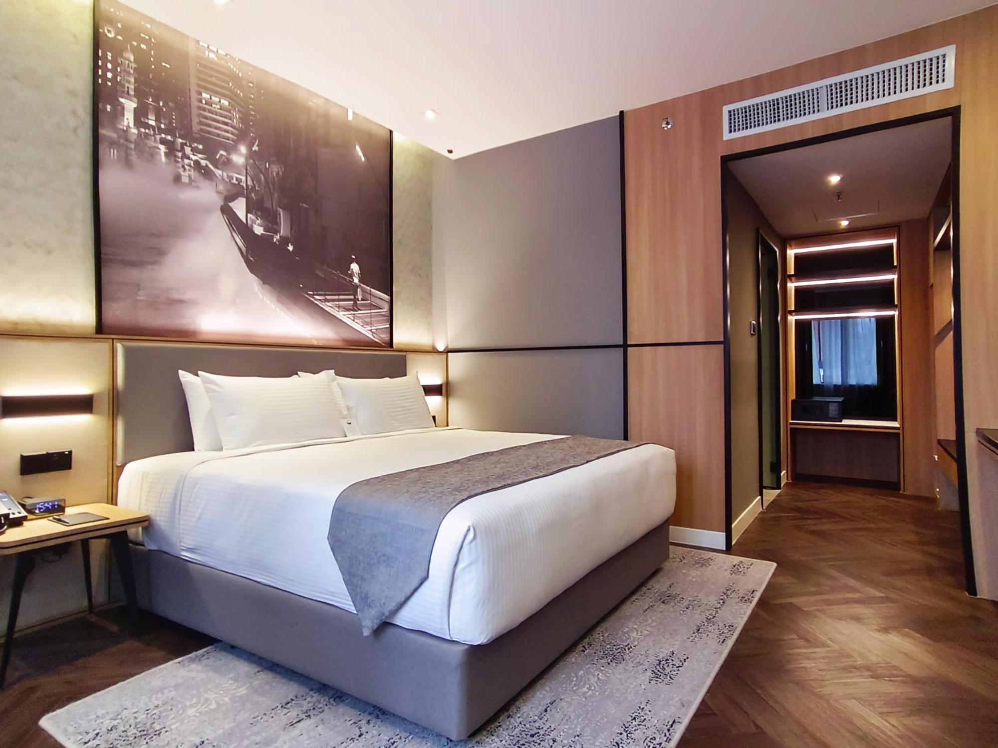 Hotel Royal Signature Kuala Lumpur Exterior photo Deluxe King